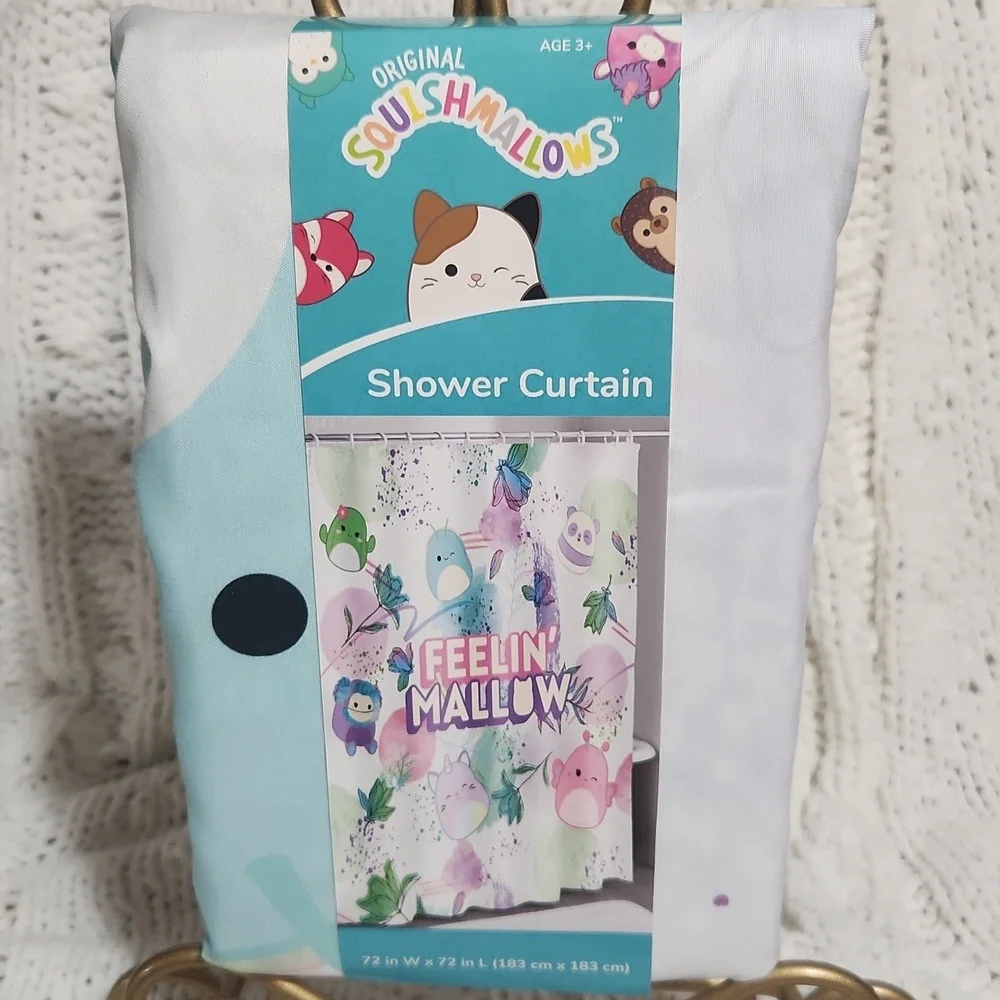 SQUISHMALLOWS shower Curtain